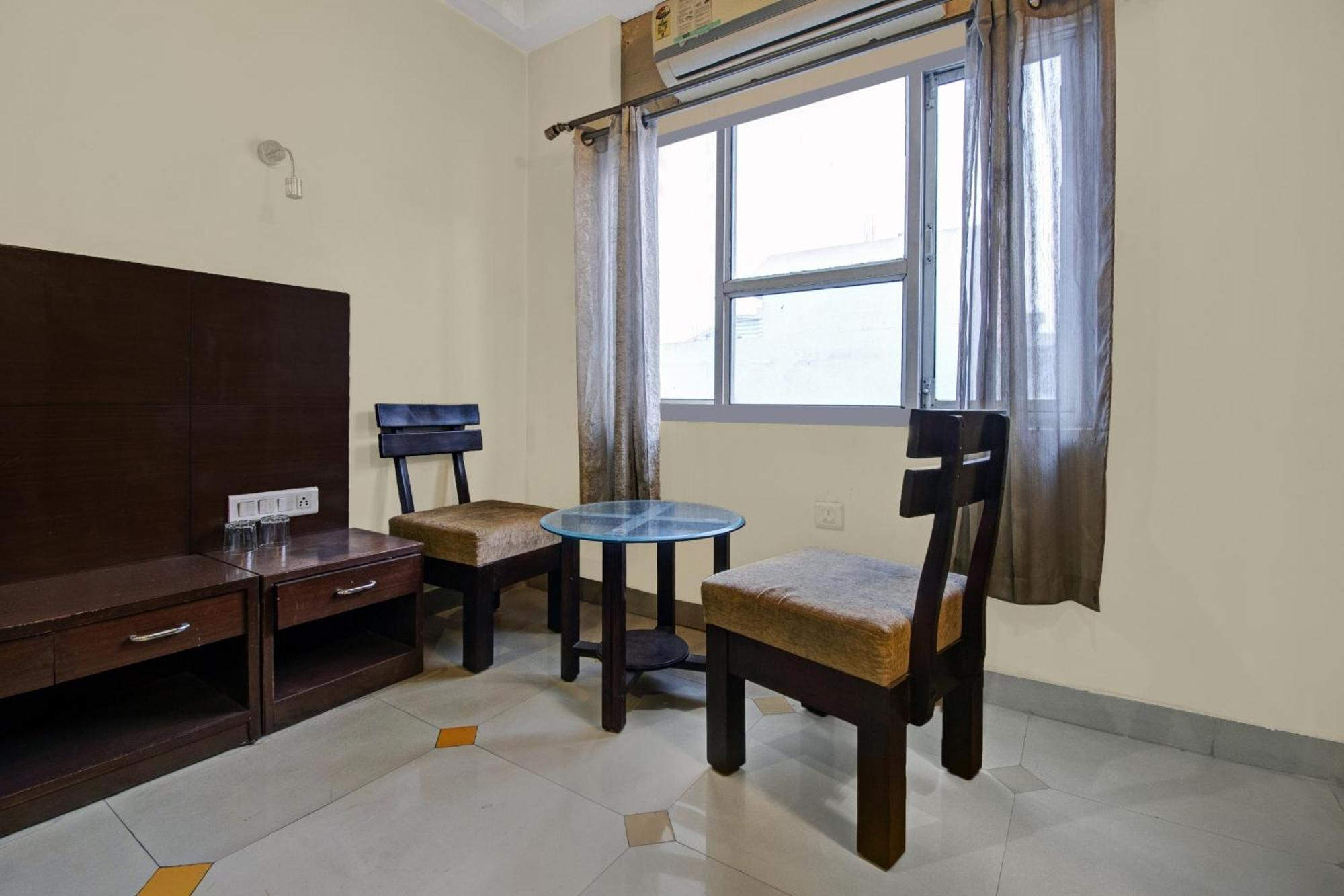 Townhouse Oak Heritage Heights Hotel *