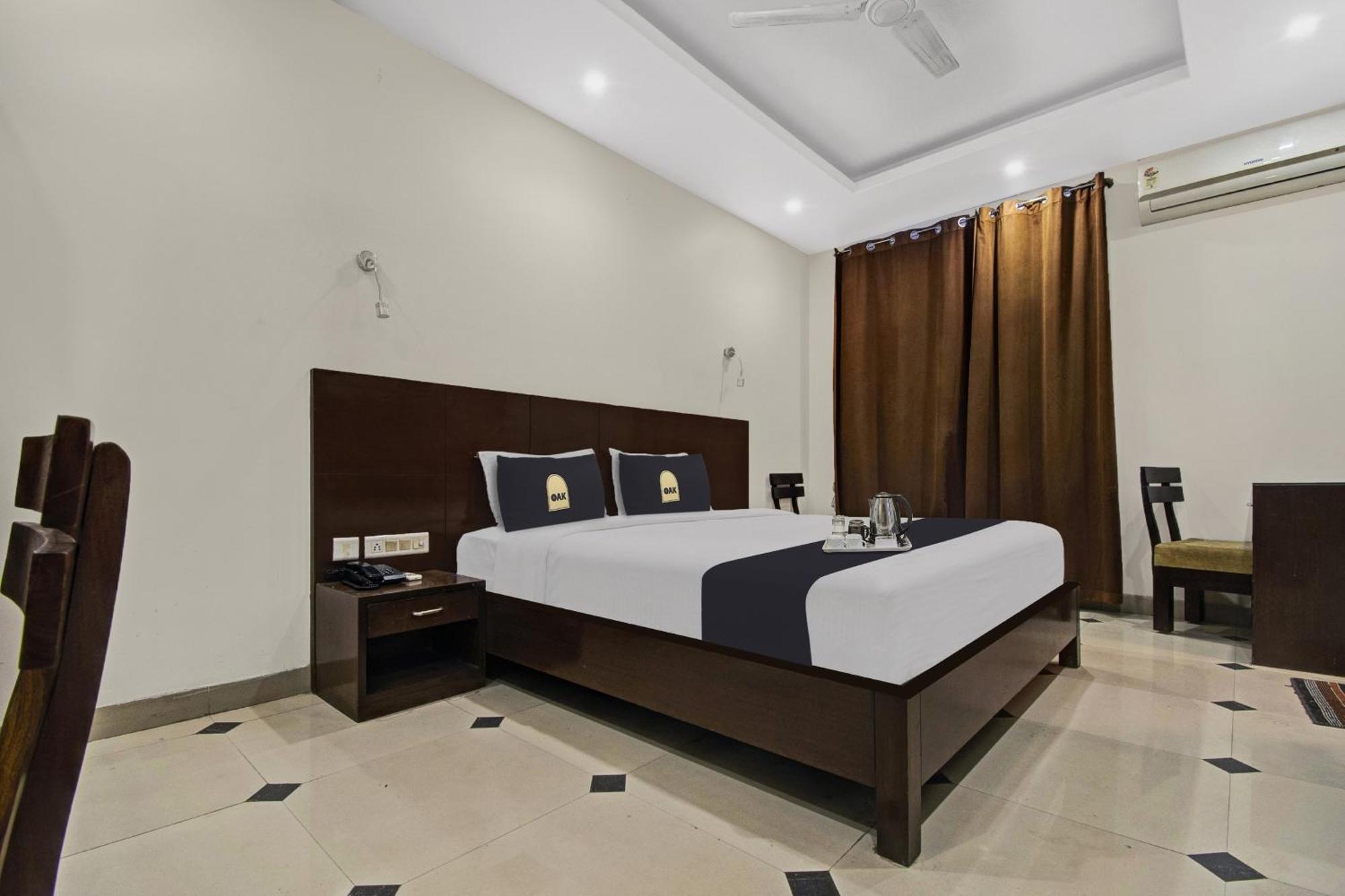 Hotel Townhouse Oak Heritage Heights Jaipur