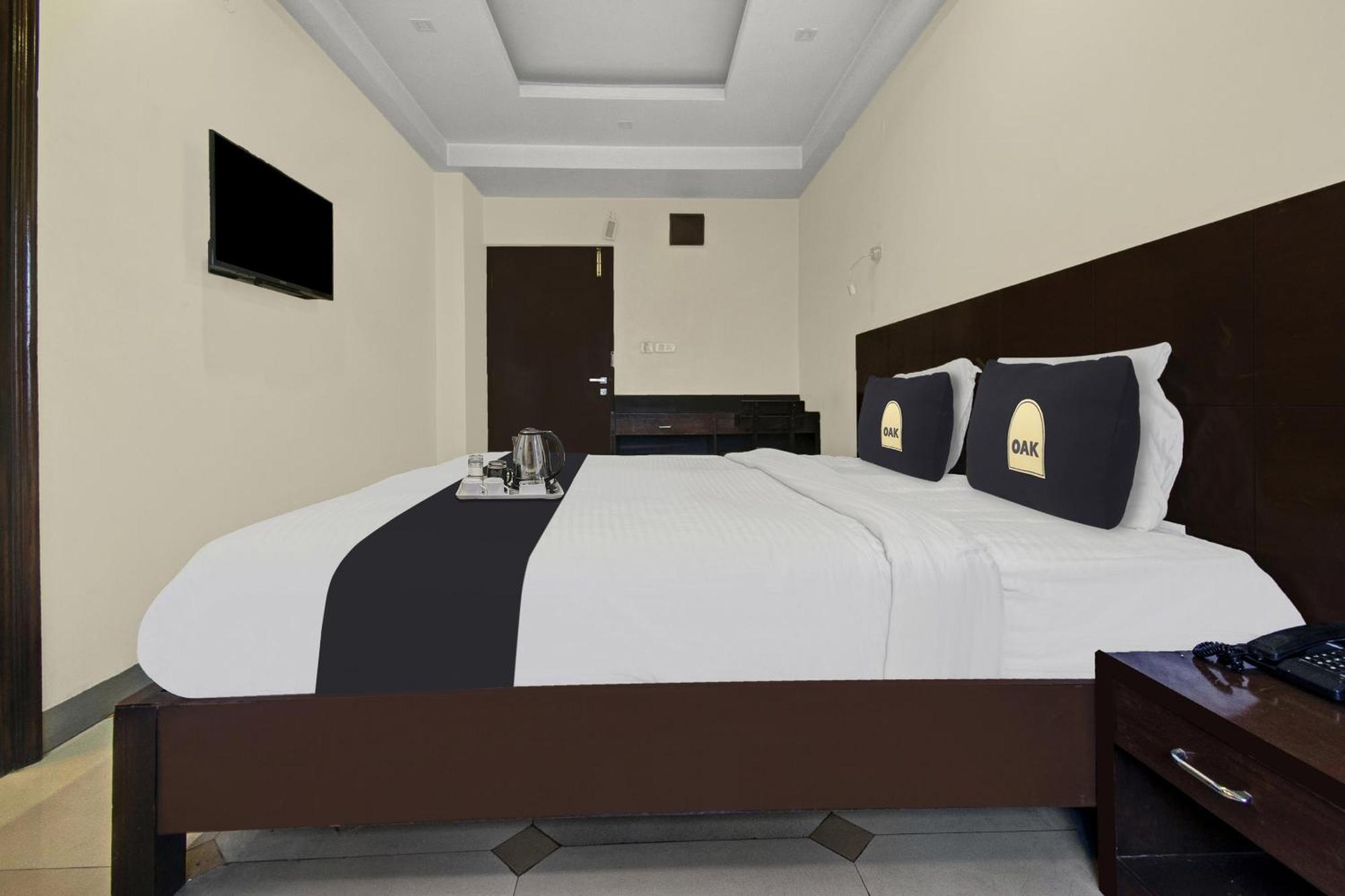 Townhouse Oak Heritage Heights Hotel *