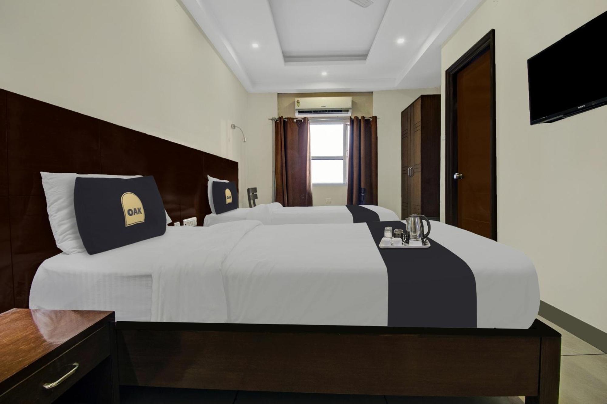 Townhouse Oak Heritage Heights Jaipur